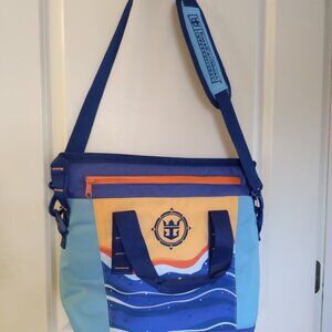 NWOT Royal Caribbean International Insulated Cooler Bag Beach Pool